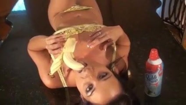 Siena Porn Sex Big Boobs Straight Brunette Blow Teasing Banana