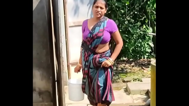 Elouise Desi Tits Public Tits Video Huge Milf Desi Milf Indian